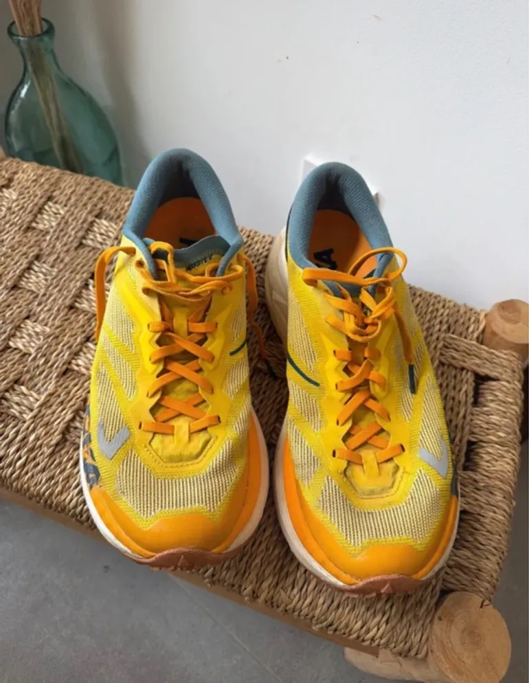 Used Hoka Mafate X bike — image 3 of 5