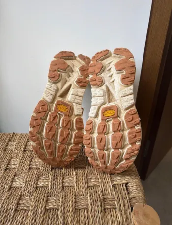 Used Hoka Mafate X bike — image 2 of 5