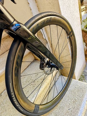 Used Reynolds AR46 2025 bike — image 2 of 6