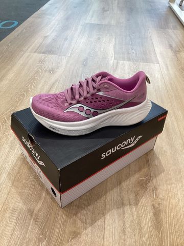 Saucony Ride 17 Running Shoes usato