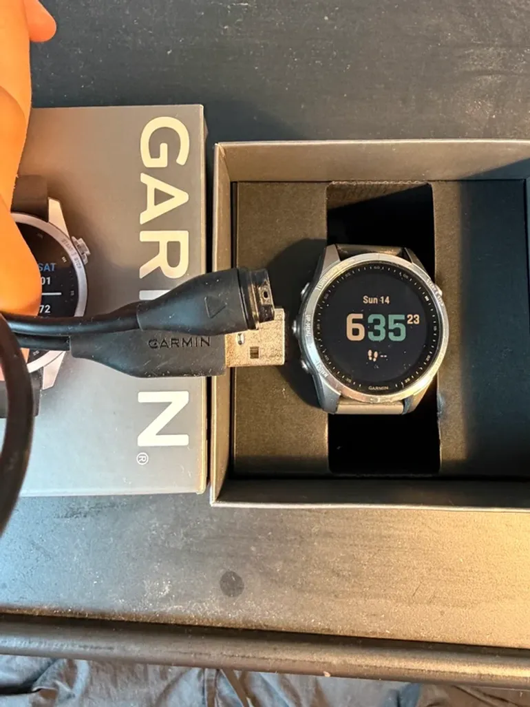 Used Garmin Fenix 7s bike — image 4 of 4