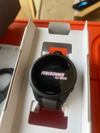 Used Garmin Forerunner 165 Music bike — image 5 of 6
