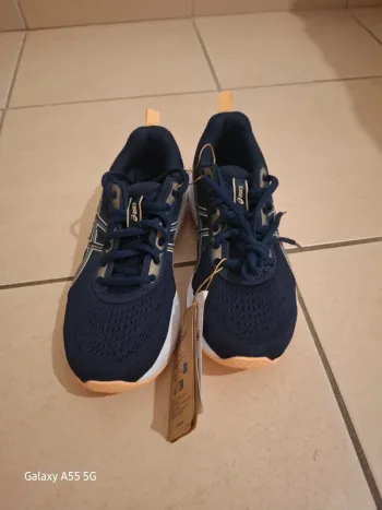 Used Asics Laufschuhe bike — image 2 of 8
