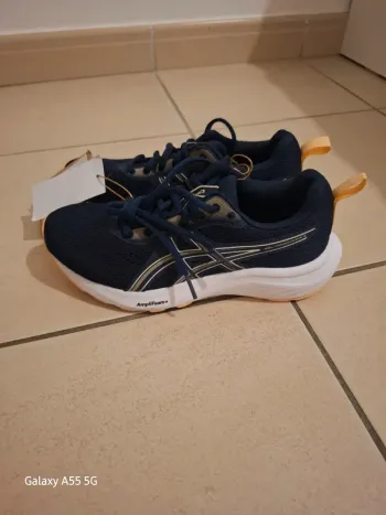 Used Asics Laufschuhe Running Shoes
