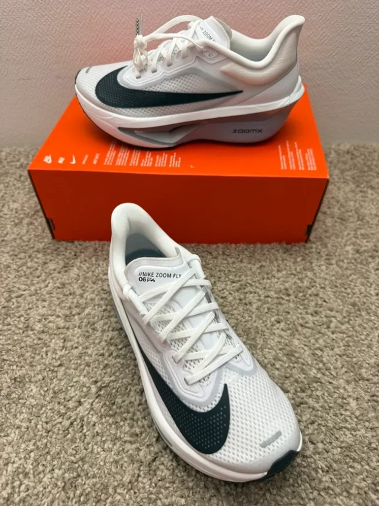 Nike Zoom Fly 6 bike usato — immagine 5 di 7