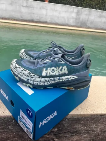 Used Hoka Speedgoat 6 Running Shoes