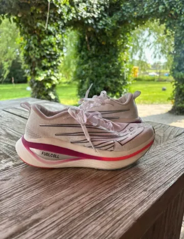 Used New Balance FuelCell SC Elite V3 Running Shoes
