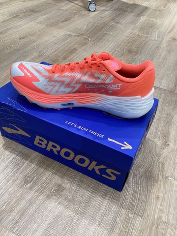 Used Brooks Catamount 4 bike — image 2 of 3