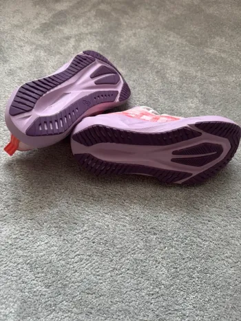 Used Asics Novablast 5 bike — image 5 of 6