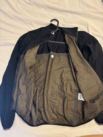 Pissei Rain Jacket 2025 bike d'occasion — image 2 sur 3