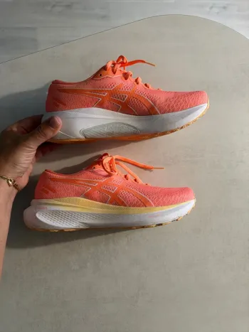 Asics Shoes Running Shoes d'occasion
