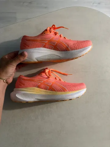 Asics Shoes Running Shoes d'occasion