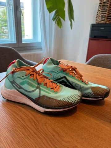 Käytetty Nike Trail Schuhe Running Shoes