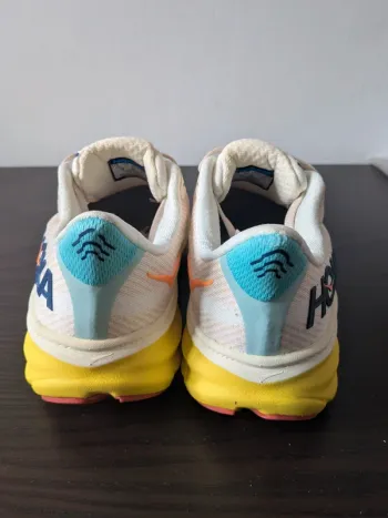 Tweedehands Hoka Clifton 9 bike — afbeelding 5 van 6