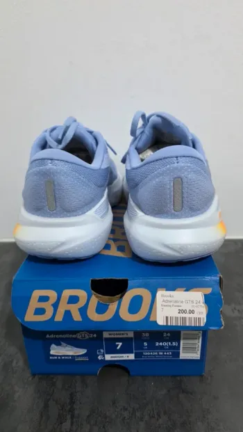 Used Brooks Running Shoes bike — image 5 of 7