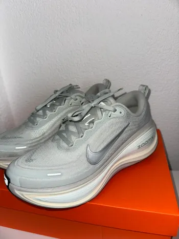 Brugt Nike Vomero Running Shoes