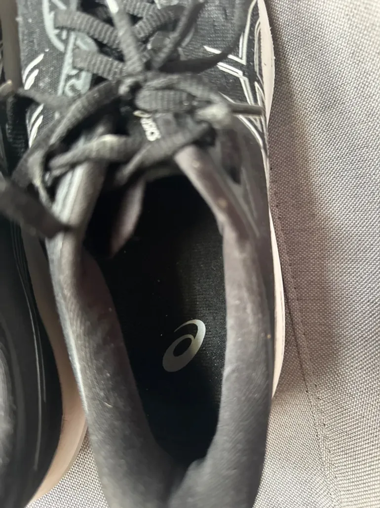Tweedehands Asics Gel Cumulus 26 bike — afbeelding 2 van 6