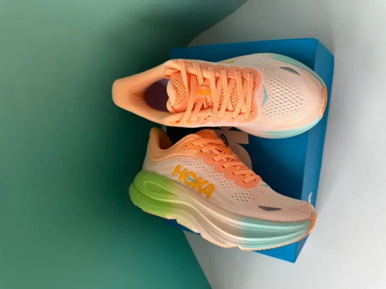 Tweedehands Hoka Shoes size 37 bike — afbeelding 3 van 5
