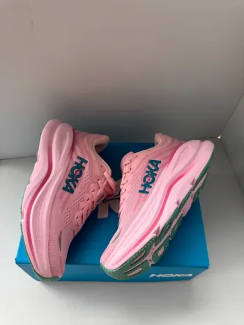 Käytetty Hoka Shoes Running Shoes