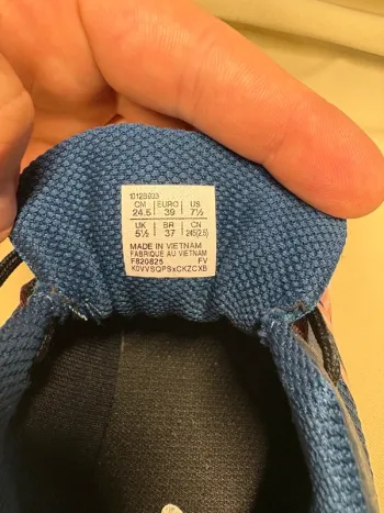 Used Asics Gel Venture 11 bike — image 6 of 8