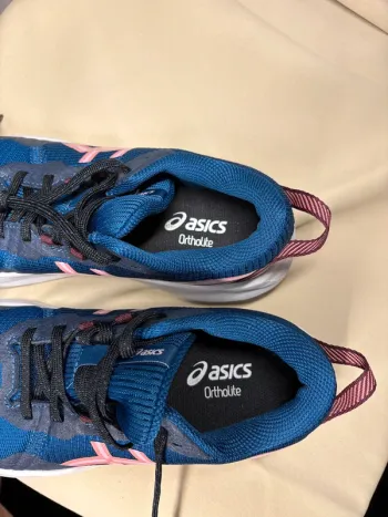 Used Asics Gel Venture 11 bike — image 5 of 8