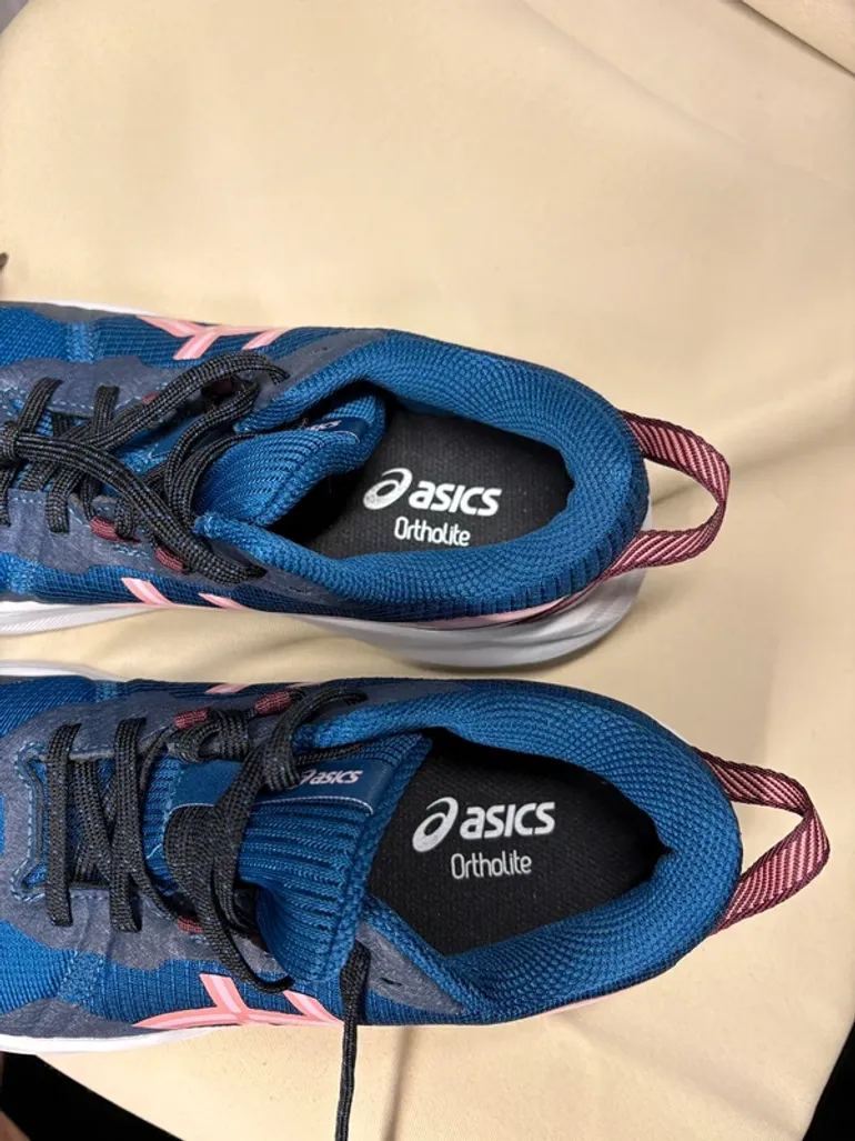 Used Asics Gel Venture 11 bike — image 5 of 8