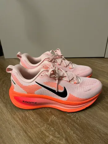 Nike Vomero 18 bike d'occasion — image 2 sur 9