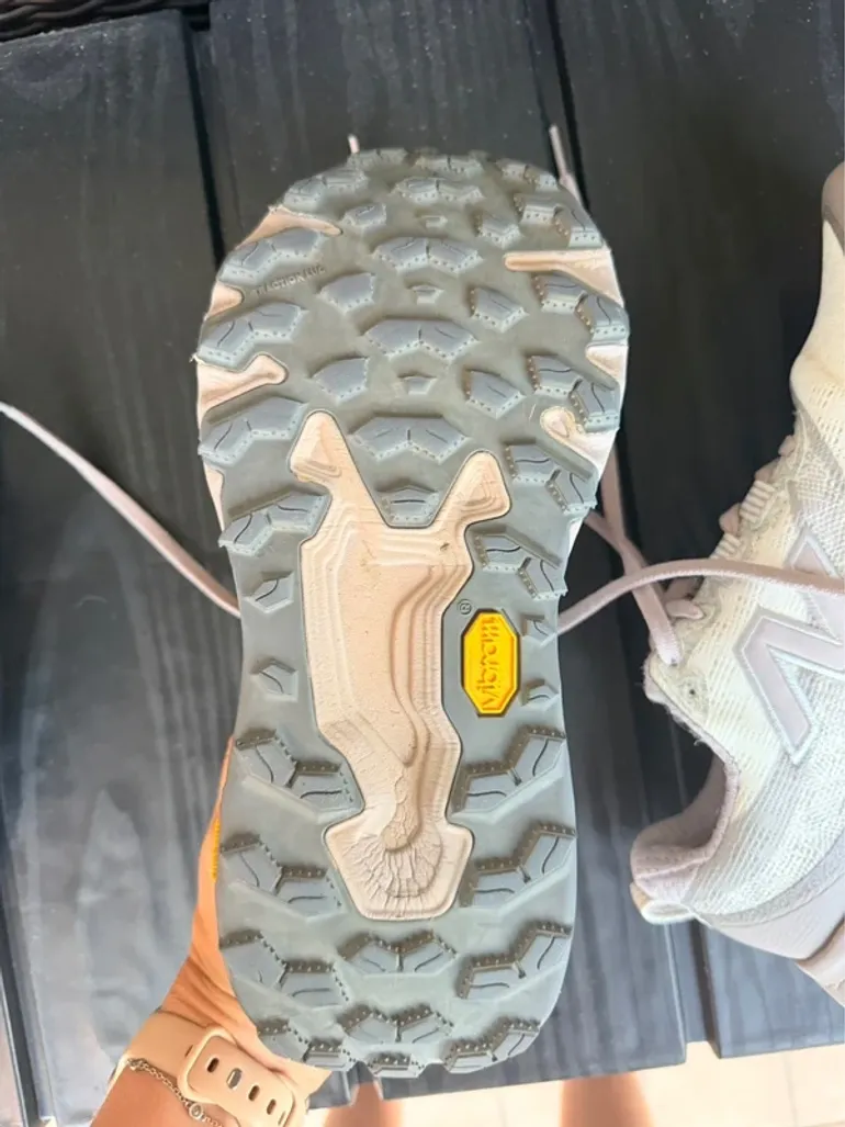New Balance Hierro V9 bike de segunda mano — imagen 14 de 14