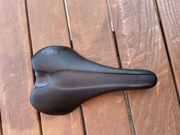 Used Selle Italia SLR Saddles & Seatposts