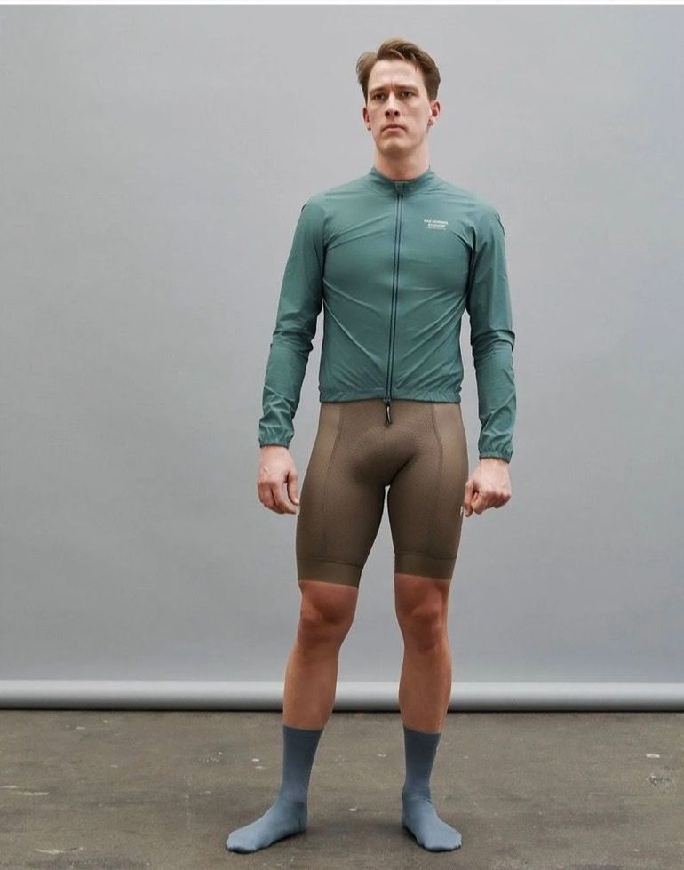 Pas Normal Studios Rain Jacket 2026 bike d'occasion — image 5 sur 5