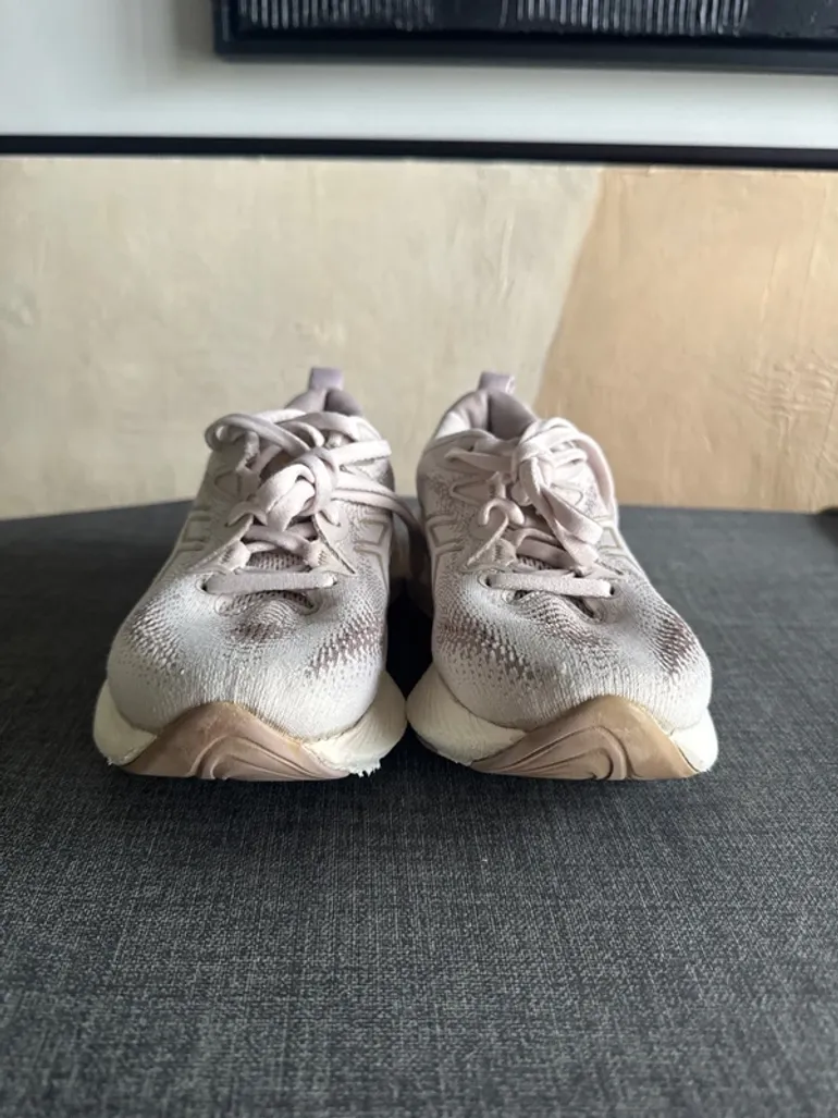 Used Asics FF Blast+ bike — image 5 of 7