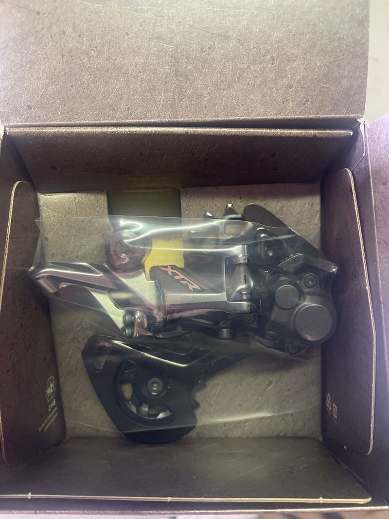 Used Shimano XTR RD-M9100-GS 2024 Drivetrain & Pedals