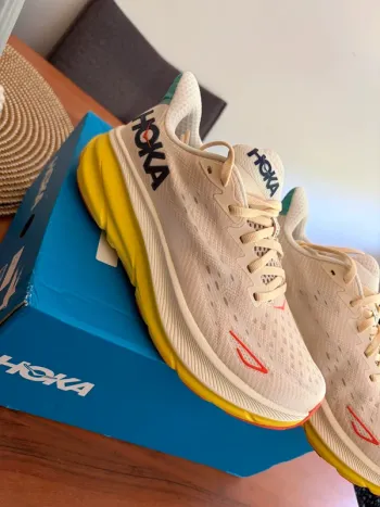 Used Hoka Laufschuhe bike — image 2 of 7