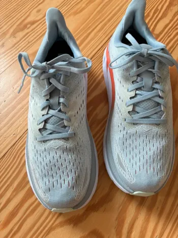 Used Hoka Clifton 8 Running Shoes