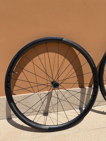Käytetty Roval CLX 32 2025 Wheels