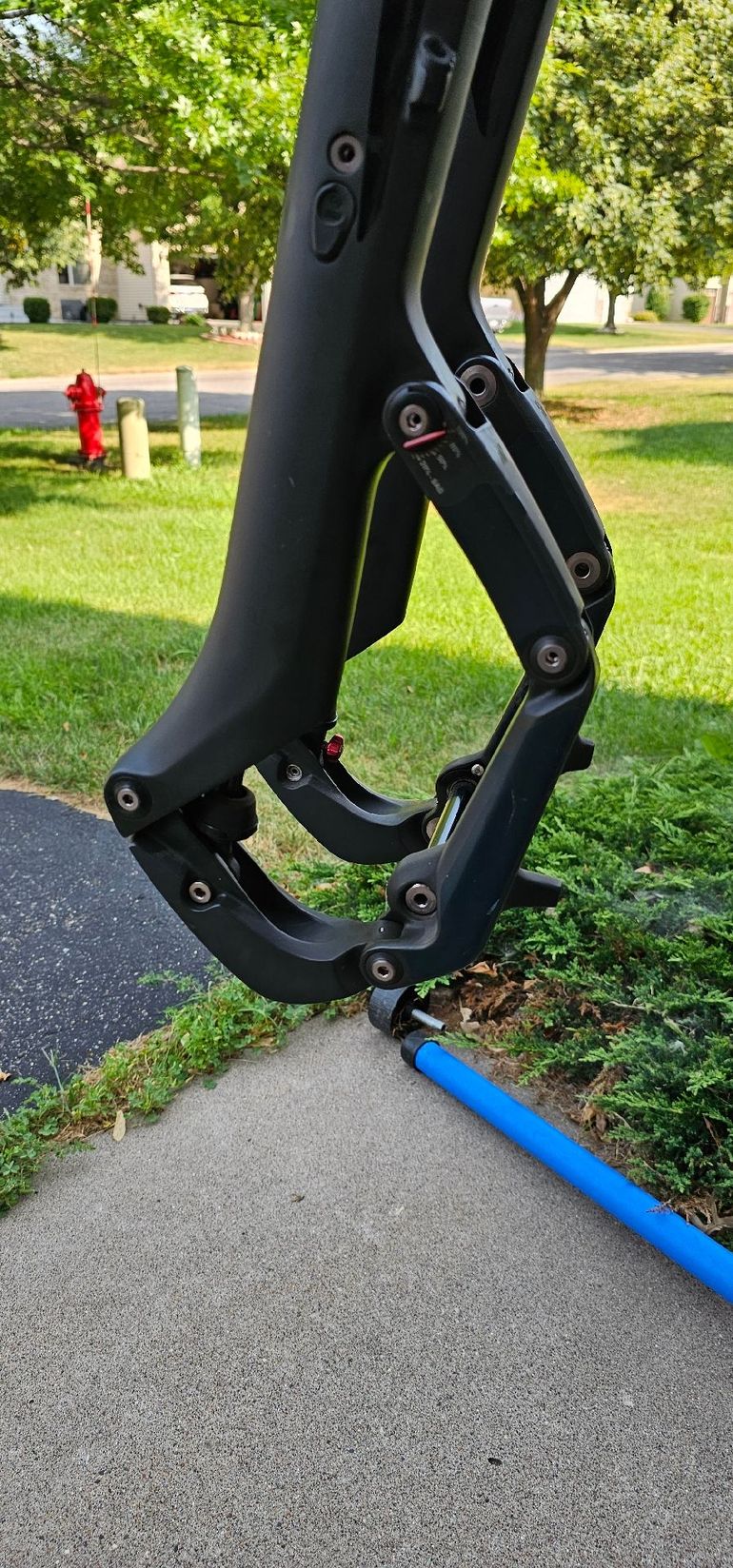 Used Trust Shout 2020 bike — image 3 of 4