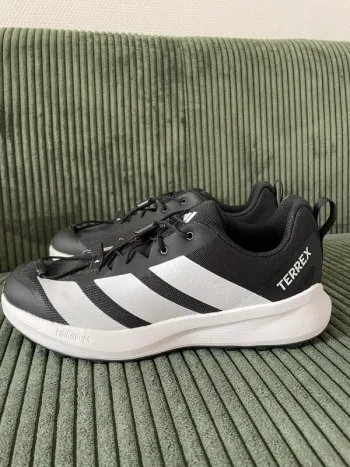 Tweedehands Adidas Trailrunning Shoes bike — afbeelding 2 van 8