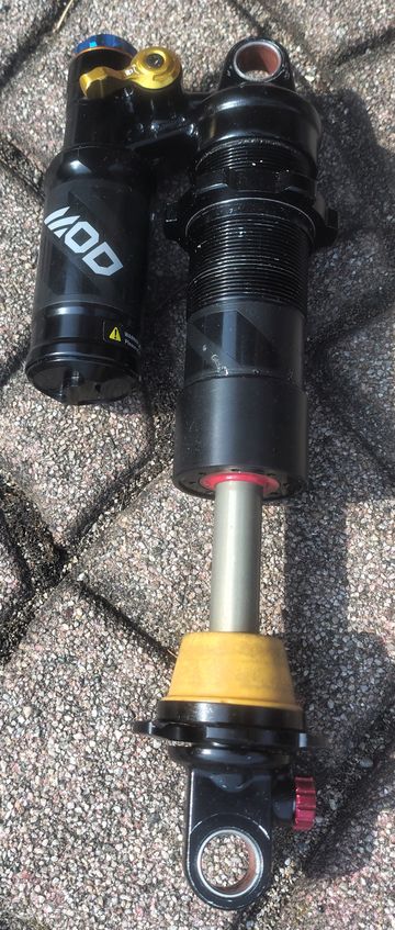 Formula MOD Coil Shock 2026 bike de segunda mano — imagen 7 de 9