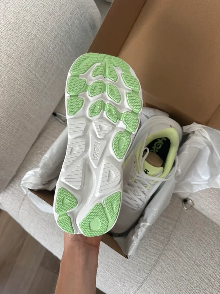 Tweedehands Hoka Clifton 11 bike — afbeelding 3 van 8
