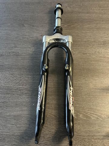 other fourche Zoom tracker 510 pour vtt 26´´ bike d'occasion
