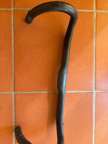 Used Giant Handlebar 2024 bike — image 2 of 5