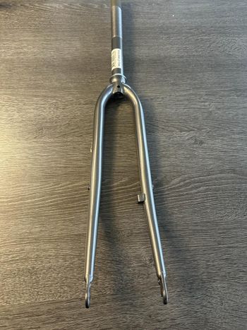 Other, fourche rigide trekking VV 28’´