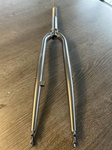 Brugt Other fourche rigide trekking VV 28’´ bike — billede 5 af 5