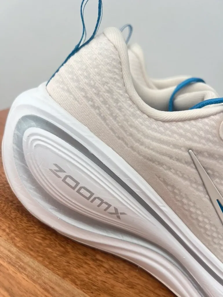 Brugt Nike Vomero Plus bike — billede 5 af 14