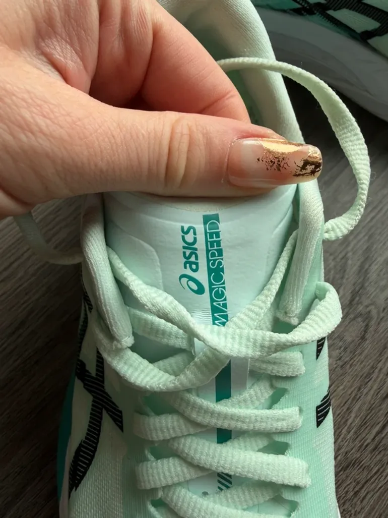 Used Asics Magic Speed 4 bike — image 3 of 6