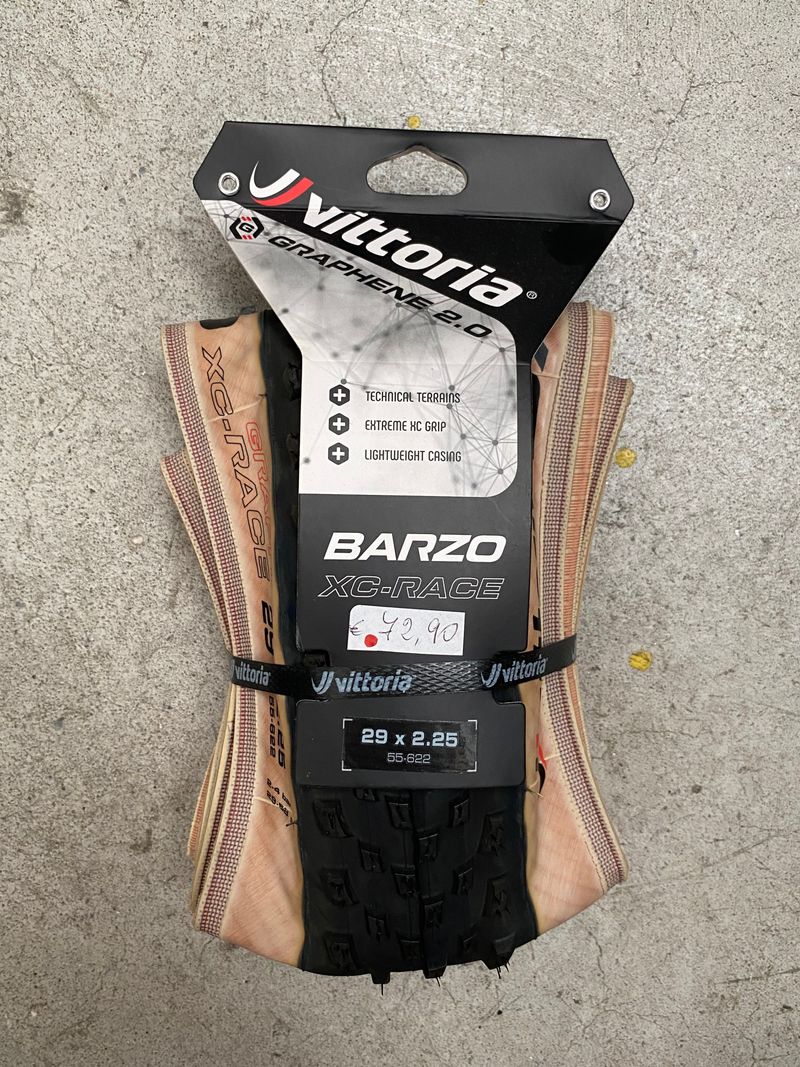 Used Vittoria Barzo Graphene 2.0 XC-Race Tyres & Tubes