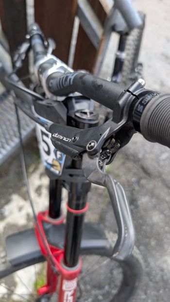 Used Hayes Dominion T4 Brakes