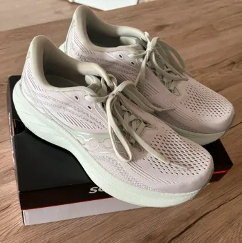 Używany Saucony RIDE 18 bike — zdjęcie 2 z 2