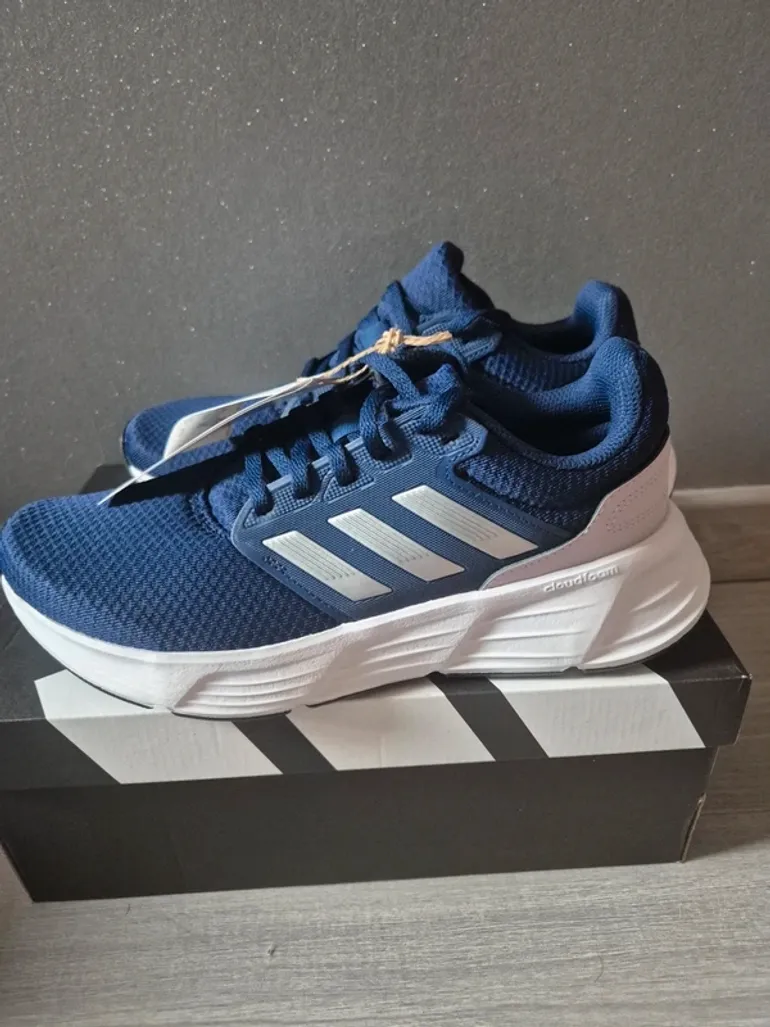 Used Adidas Galaxy 6 bike — image 5 of 7
