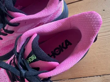 Hoka Challenger 8 bike d'occasion — image 4 sur 5